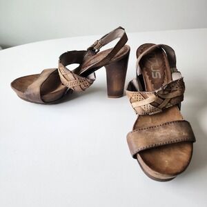 MJUS Leather Sandals Womens 39 Brown 3" Heel Strap Buckle Y2K Summer Shoes Heels